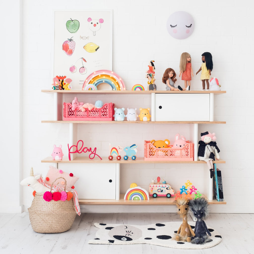 Oeuf bookshelf top